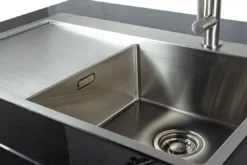 Der Merklinger Outdoor Modul "Toni" (2 Türen + Spülbecken – Armatur) -Brun Grill Geschaft 008 dermerklinger holzbackofen grill pizzaofen spuelmodul outdoorkueche jpg