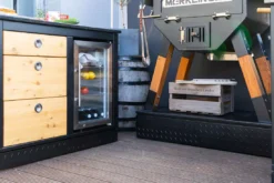 Der Merklinger Outdoor Modul "Maria" (Kühlschrank Rechts + 3 Schubladen + 2 X Dose) -Brun Grill Geschaft 014 dermerklinger holzbackofen grill pizzaofen frontblende outdoorkueche jpg