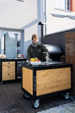 Der Merklinger Outdoor Modul "Toni" (2 Türen + Spülbecken – Armatur) -Brun Grill Geschaft 014 dermerklinger holzbackofen grill pizzaofen spuelmodul outdoorkueche jpg