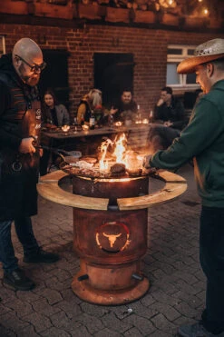 MOESTA-BBQ Bandit FirePlace Inkl. Bambus Ablagen, BBQ-Disk Und Bambus Lasur -Brun Grill Geschaft 2022 09 20 moesta bandit und wm shooting 614 ret